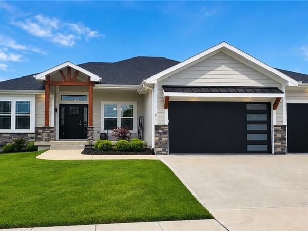 1811 NW Madi Court, Grain Valley, MO 64029