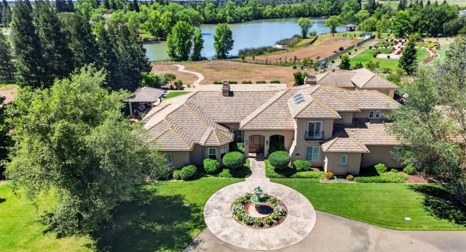 10638 Birch Ranch Dr, Sacramento, CA 95830 Photo