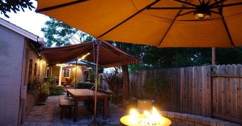 301 Coloma Way, Sacramento, CA 95819 Photo