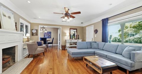 301 Coloma Way, Sacramento, CA 95819 Photo