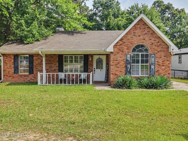 10757 Linohau Way, Diamondhead, MS 39525