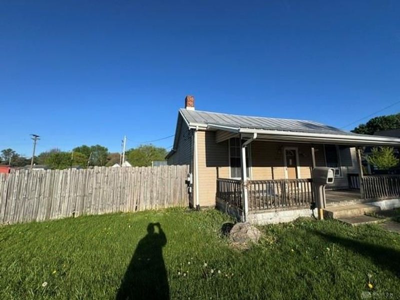 900 N Maple Street, Eaton, OH 45320 Photo 2