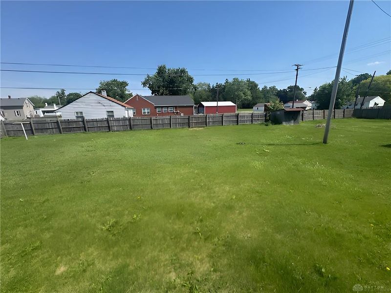 900 N Maple Street, Eaton, OH 45320 Photo 5