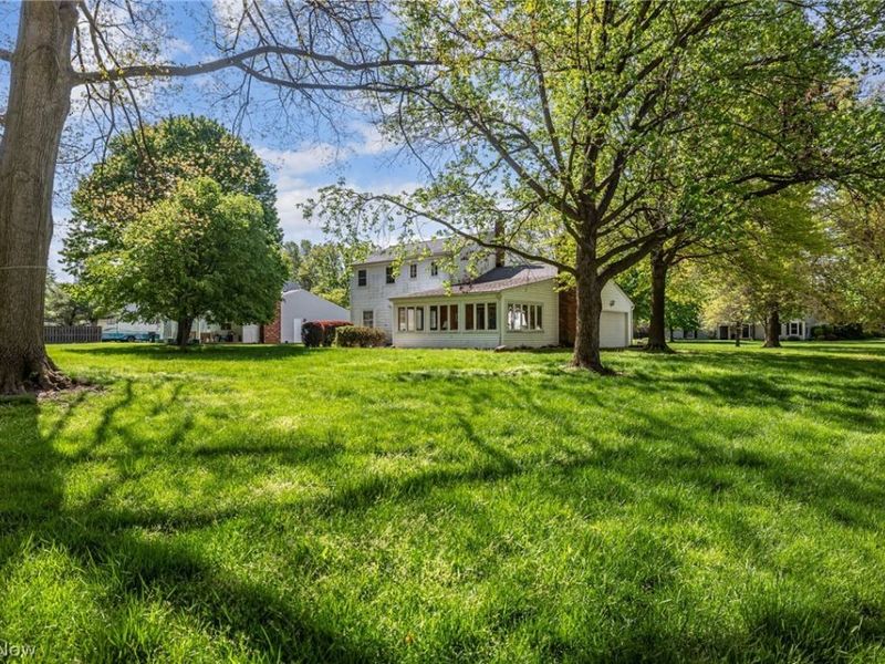 32696 Surrey Lane, Avon Lake, OH 44012 Photo 15
