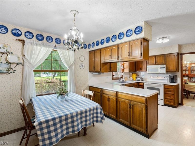 32696 Surrey Lane, Avon Lake, OH 44012 Photo 24