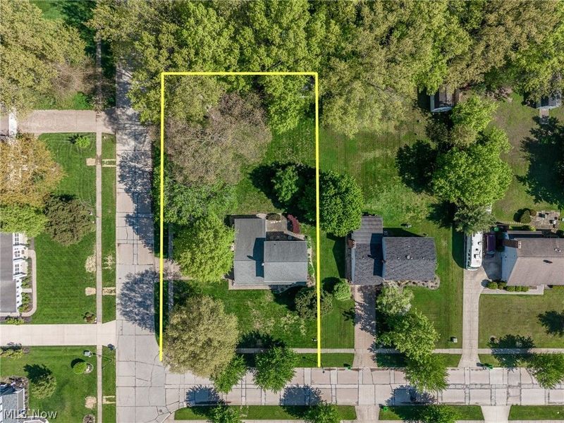 32696 Surrey Lane, Avon Lake, OH 44012 Photo 8