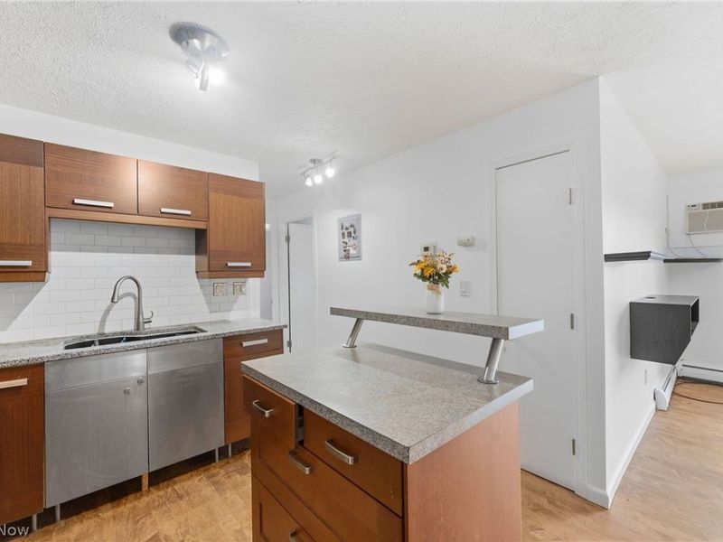 23885 David Drive, Unit 215, North Olmsted, OH 44070 Photo 11