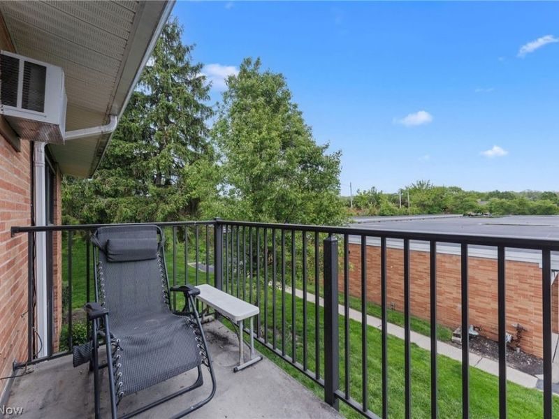 23885 David Drive, Unit 215, North Olmsted, OH 44070 Photo 25