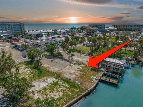 1339 Santos RD, FORT MYERS BEACH, FL 33931