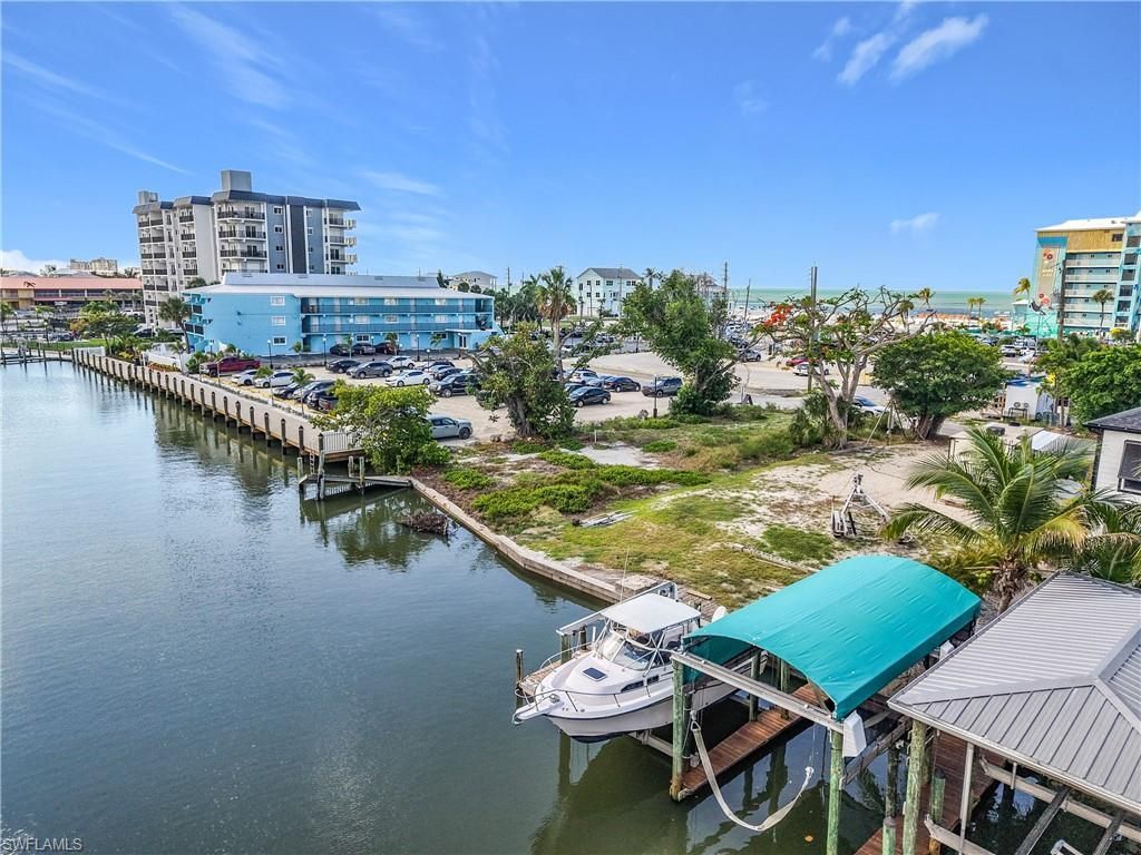 1339 Santos Rd, Fort Myers Beach, FL 33931 Photo