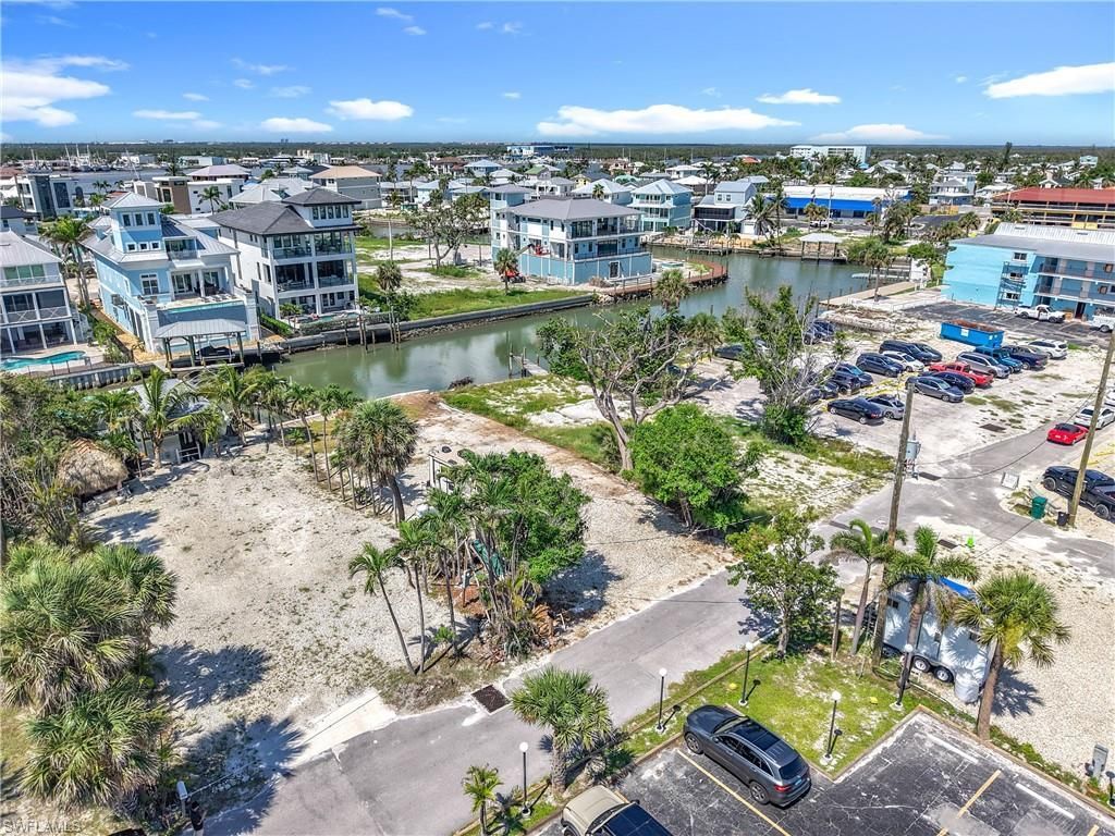 1339 Santos Rd, Fort Myers Beach, FL 33931 Photo