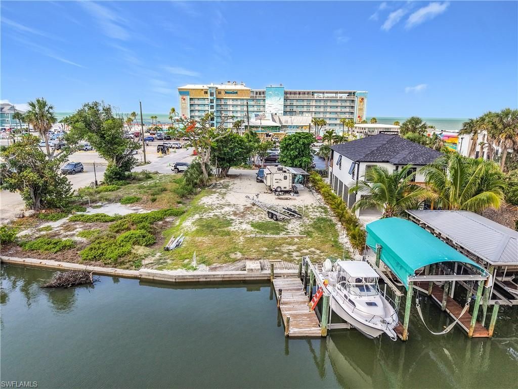 1339 Santos Rd, Fort Myers Beach, FL 33931 Photo