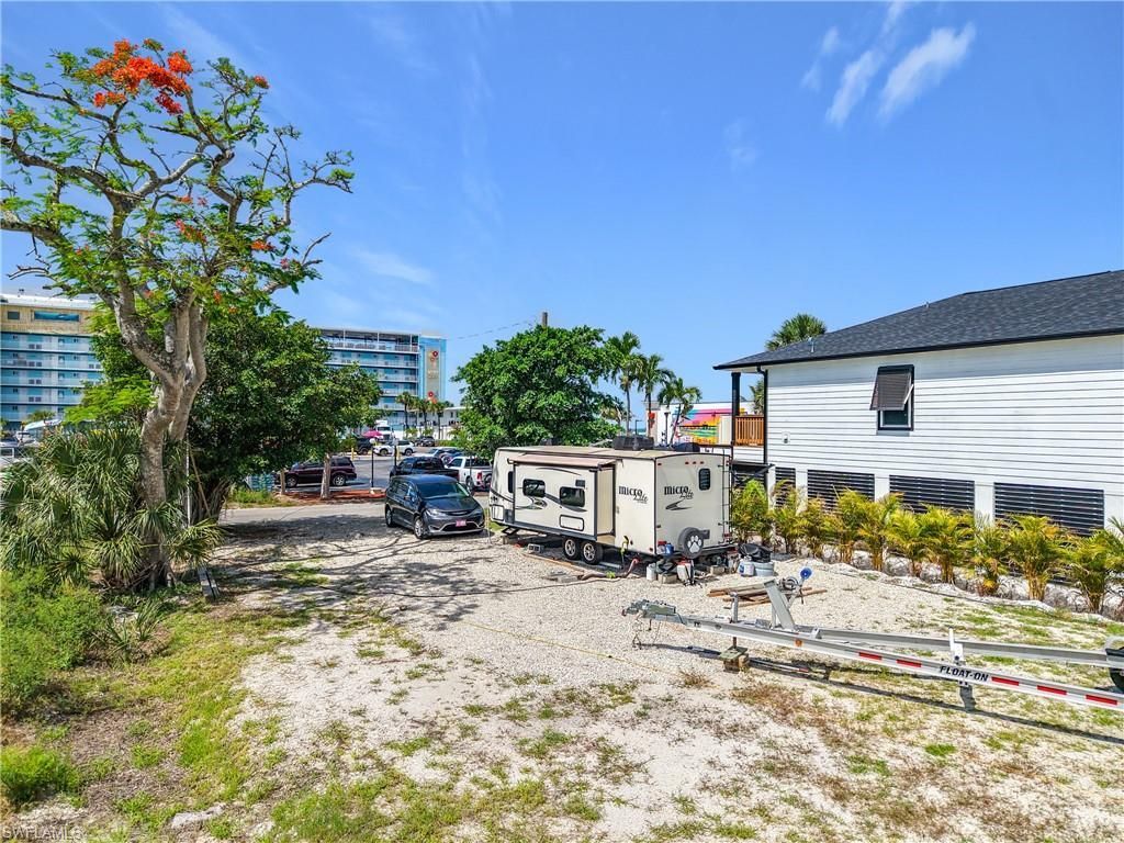 1339 Santos Rd, Fort Myers Beach, FL 33931 Photo
