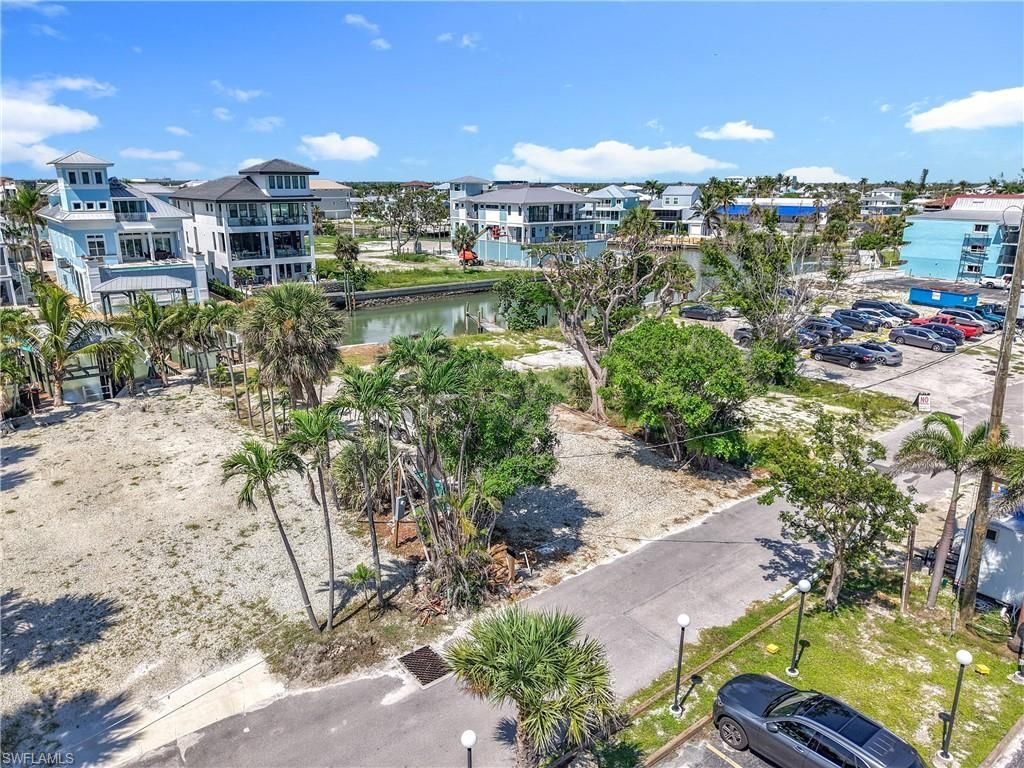 1339 Santos Rd, Fort Myers Beach, FL 33931 Photo
