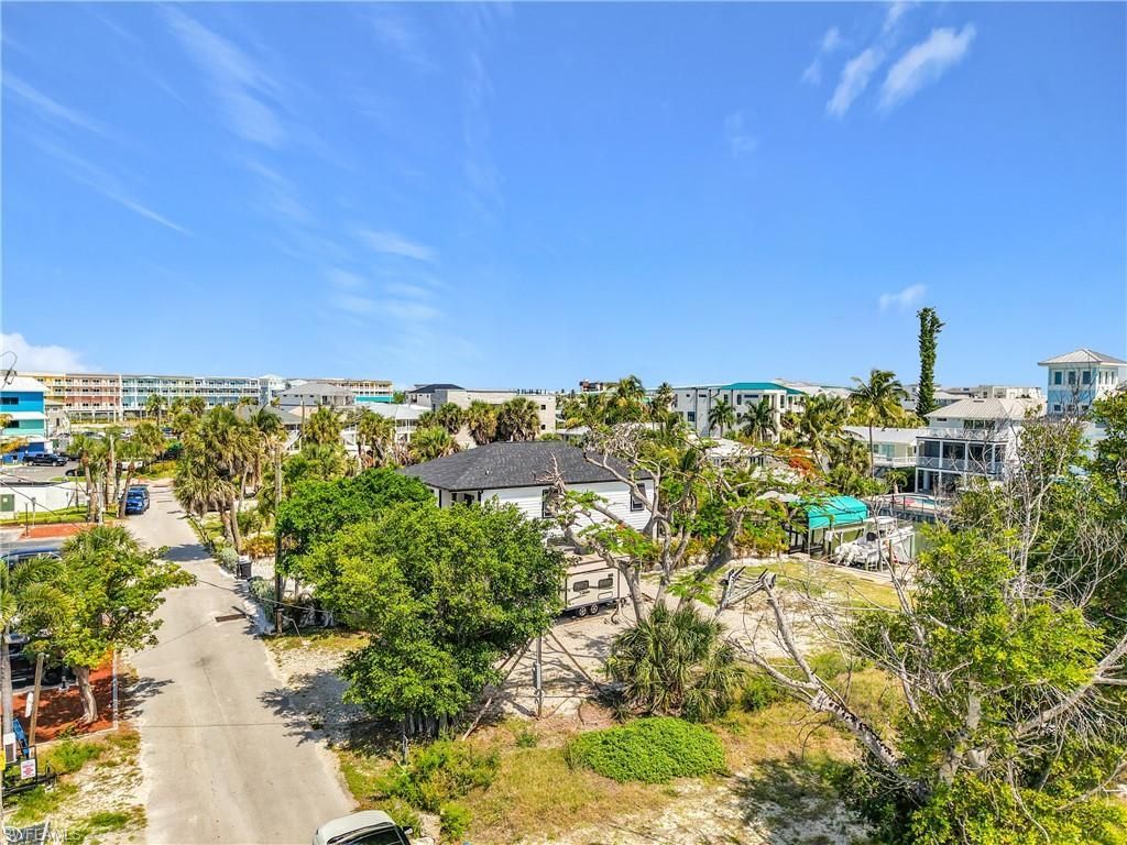 1339 Santos Rd, Fort Myers Beach, FL 33931 Photo