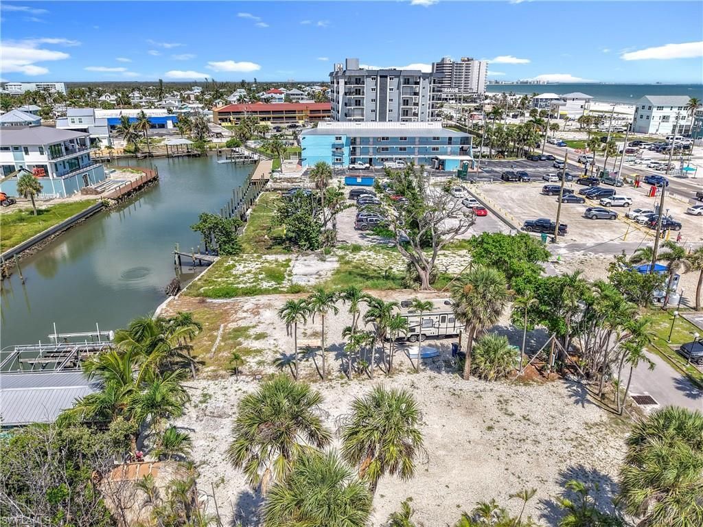 1339 Santos Rd, Fort Myers Beach, FL 33931 Photo