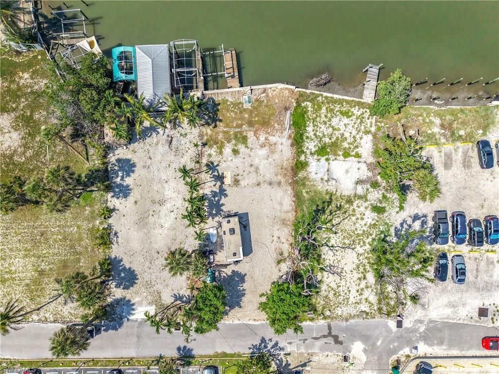 1339 Santos Rd, Fort Myers Beach, FL 33931 Photo