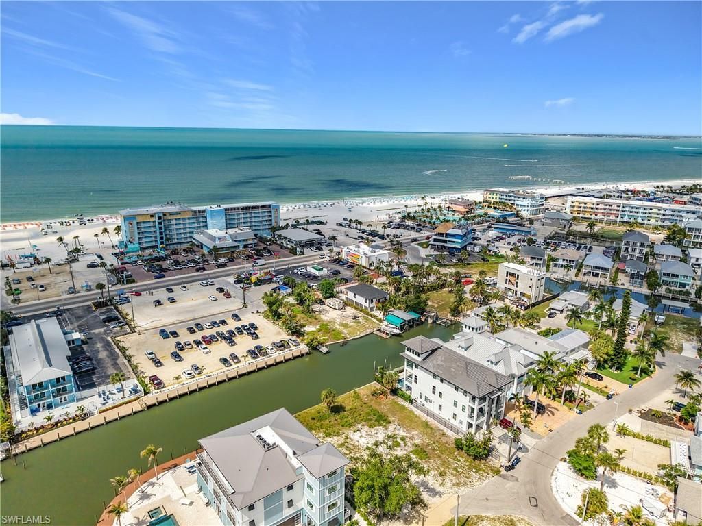 1339 Santos Rd, Fort Myers Beach, FL 33931 Photo