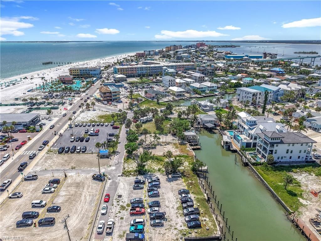 1339 Santos Rd, Fort Myers Beach, FL 33931 Photo