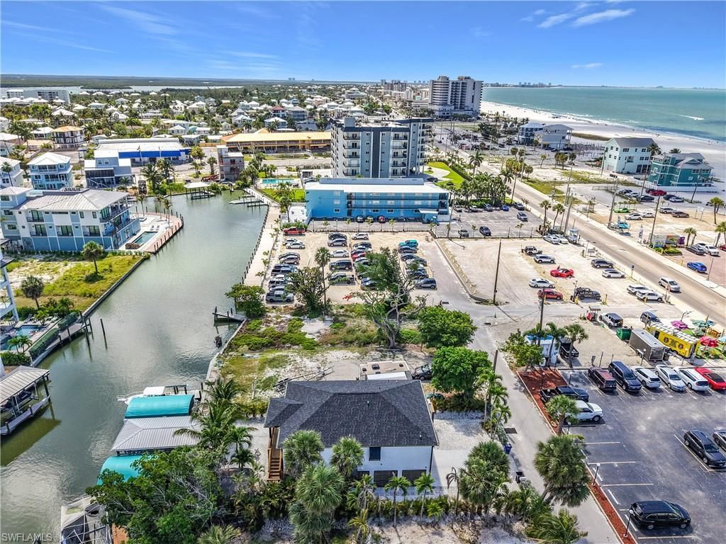 1339 Santos Rd, Fort Myers Beach, FL 33931 Photo