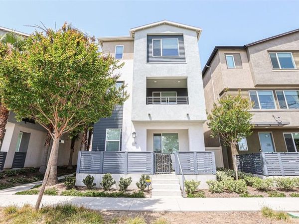 919 E 2nd, Santa Ana, CA 92701