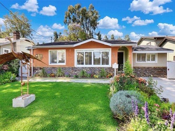 647 W Montecito, Sierra Madre, CA 91024
