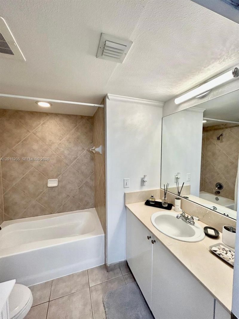 625 Casa Loma Blvd , Unit 1009, Boynton Beach, FL 33435 Photo