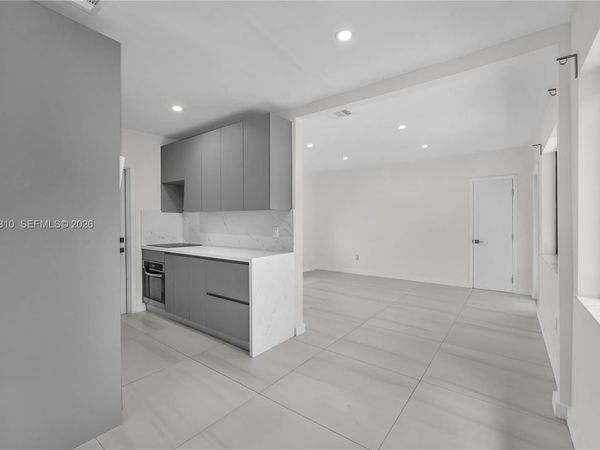 621 SW 33rd Ave, Unit 621, Miami, FL 33135