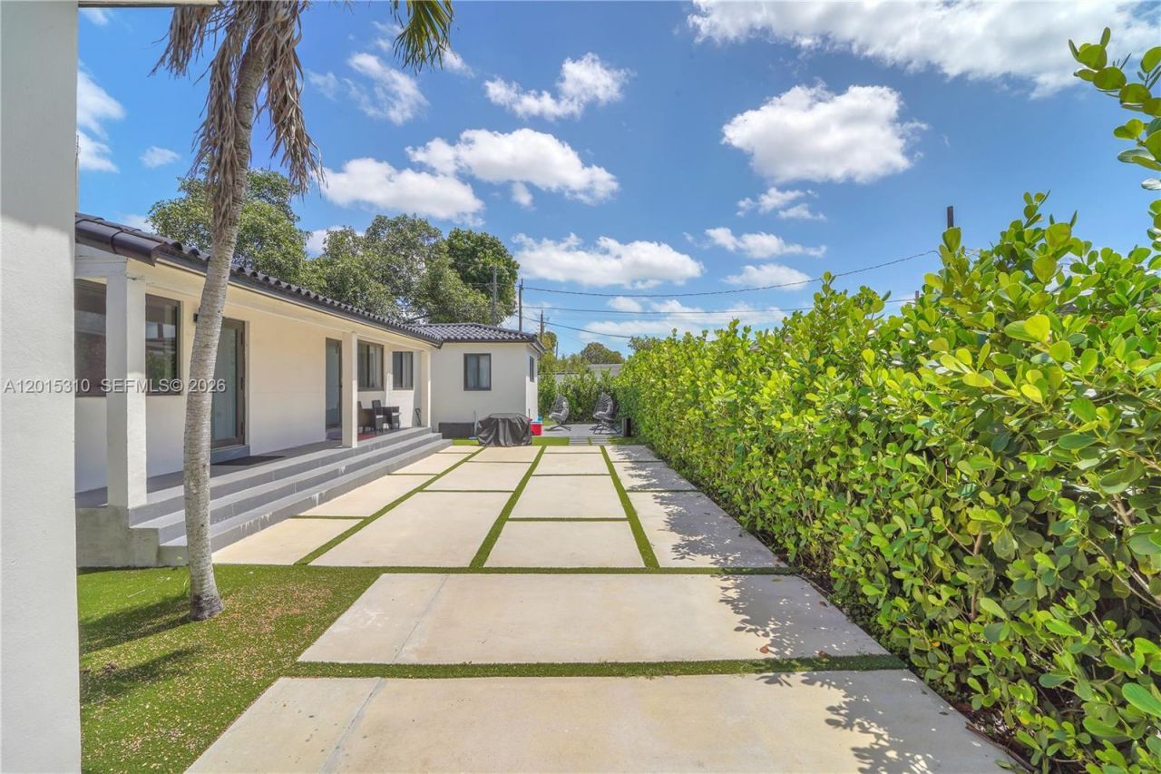 621 SW 33rd Ave, Unit 621, Miami, FL 33135 Photo