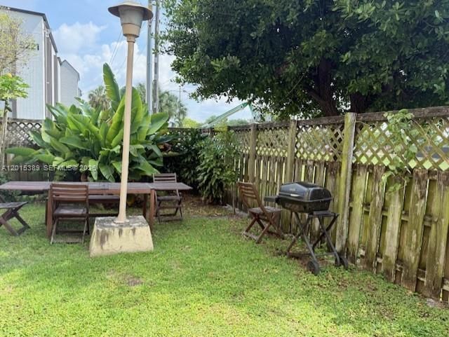 5201 NW Geneva Way , Unit 103, Doral, FL 33166 Photo
