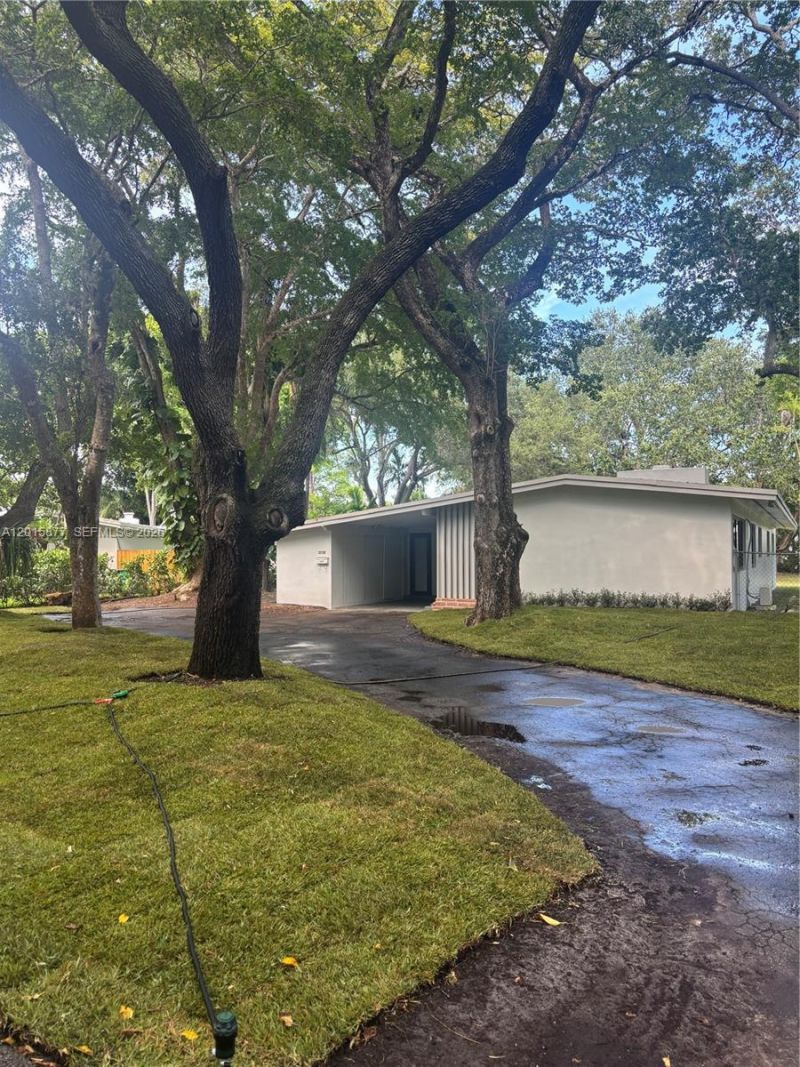 12725 SW 80th Ave, Pinecrest, FL 33156 Photo
