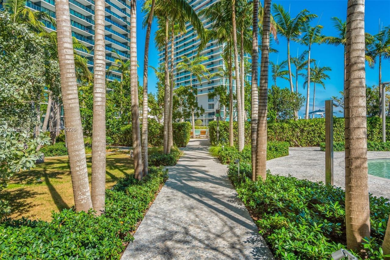 480 NE 31st St , Unit 1802, Miami, FL 33137 Photo