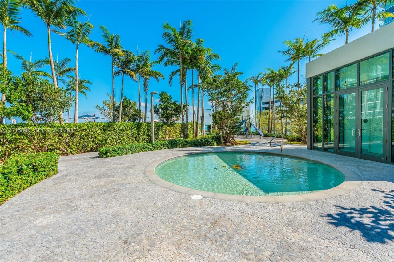 480 NE 31st St , Unit 1802, Miami, FL 33137 Photo