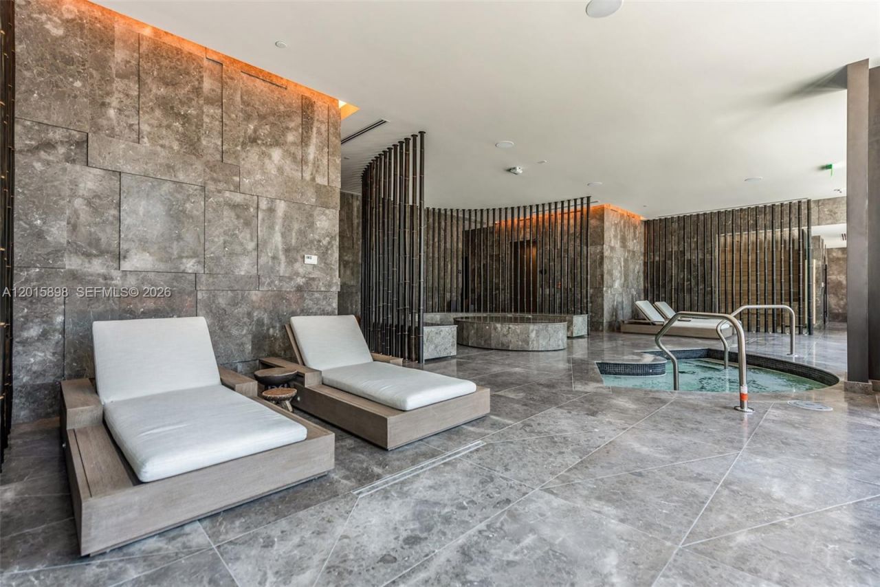 480 NE 31st St , Unit 1802, Miami, FL 33137 Photo
