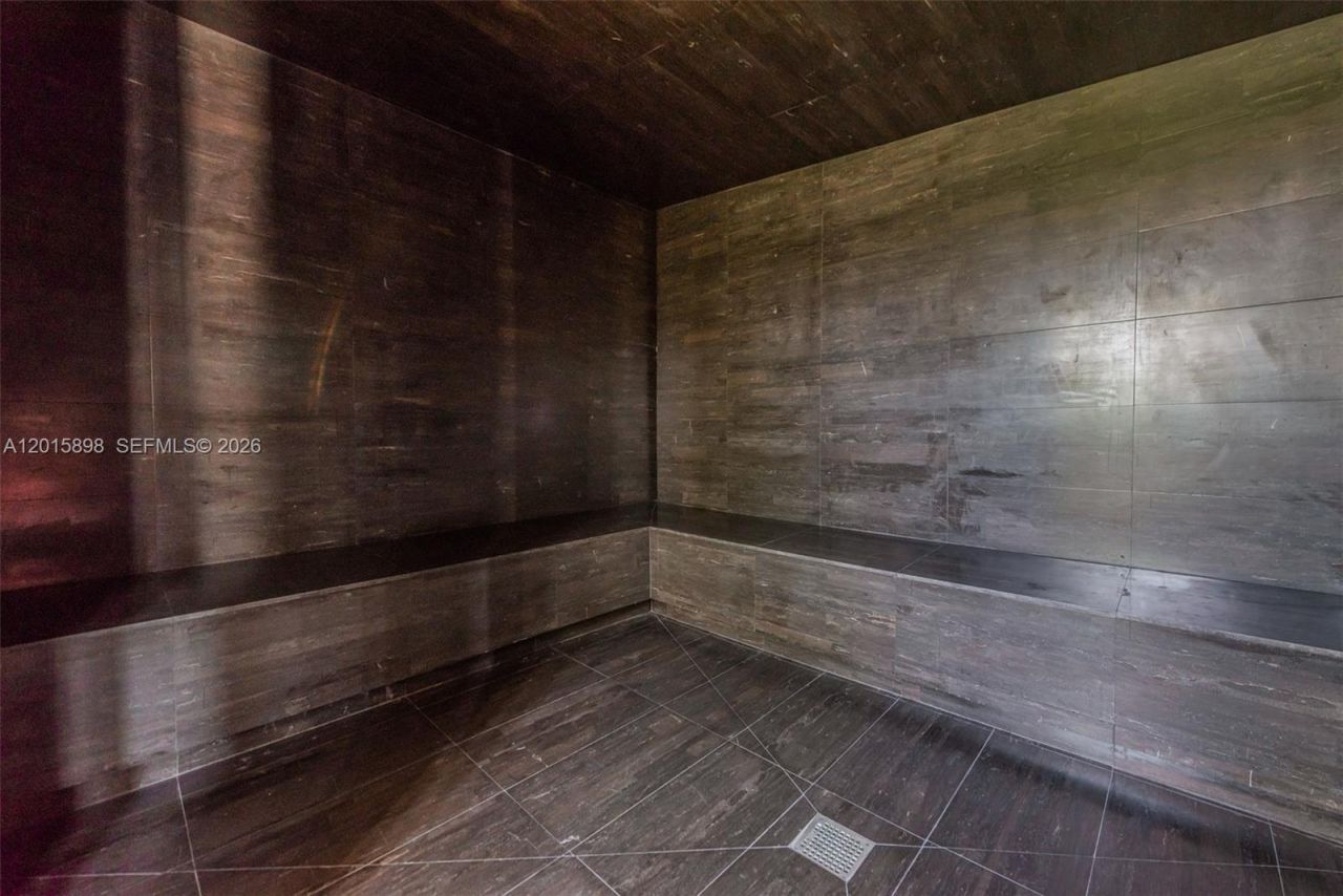 480 NE 31st St , Unit 1802, Miami, FL 33137 Photo