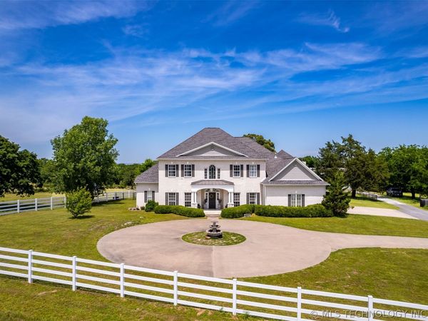 600 Laury Lane , Sapulpa, OK 74066