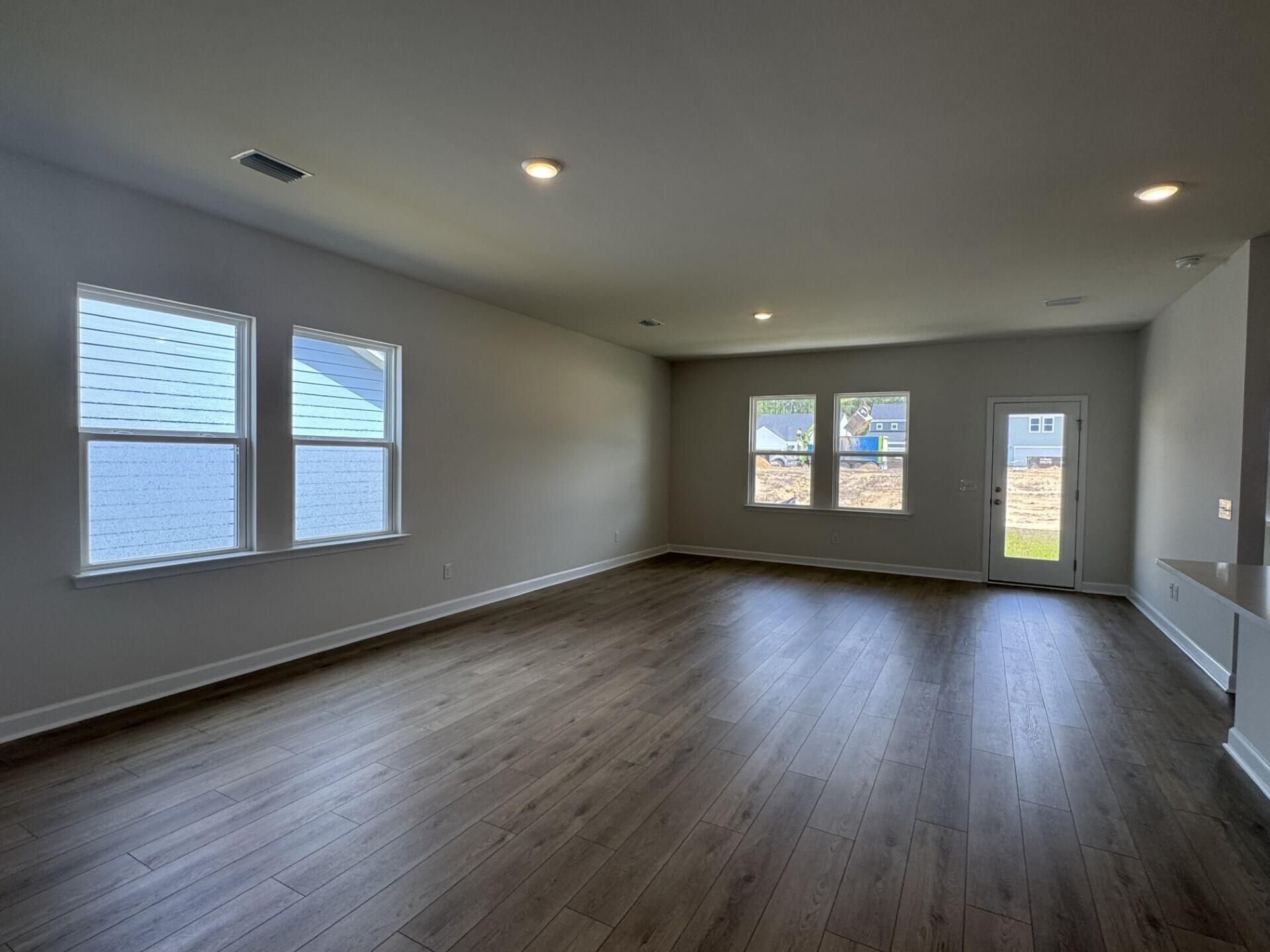 4008 Lemon Grass Lane Photo 11