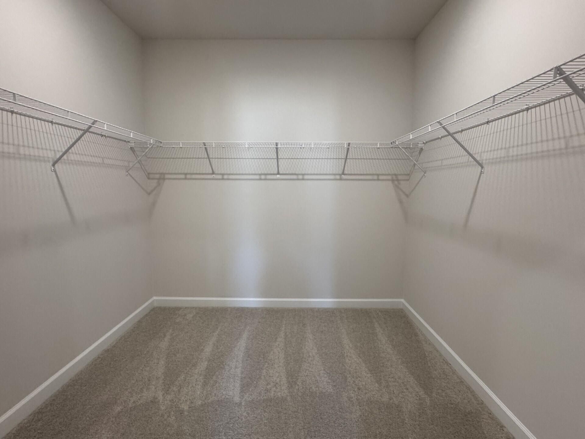4008 Lemon Grass Lane Photo 16