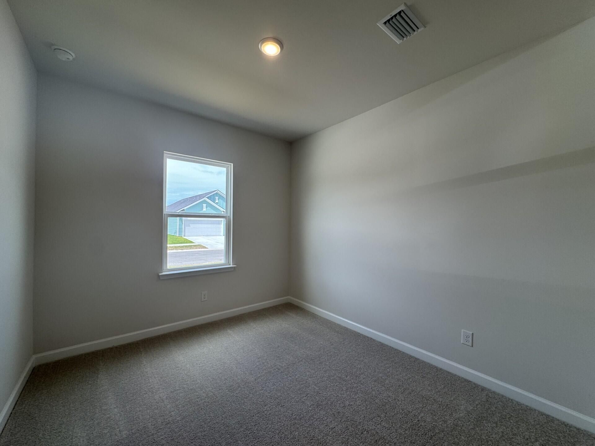 4008 Lemon Grass Lane Photo 17