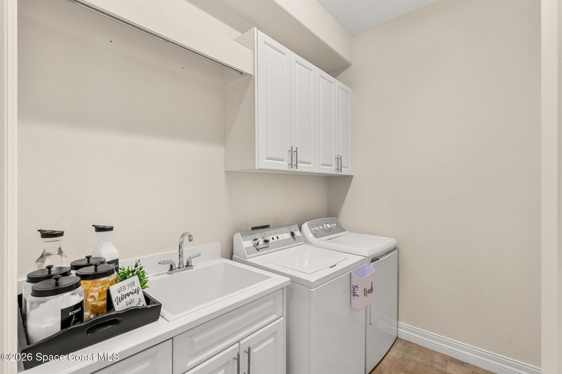 2242 Woodfield Circle , Melbourne, FL 32904 Photo
