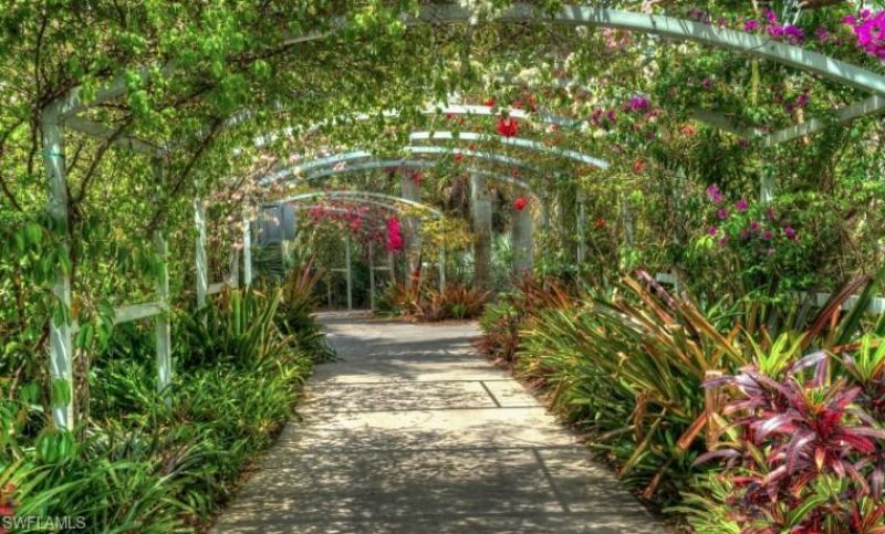 8540 Mystic Greens Way, Unit 305, Naples, FL 34113 Photo
