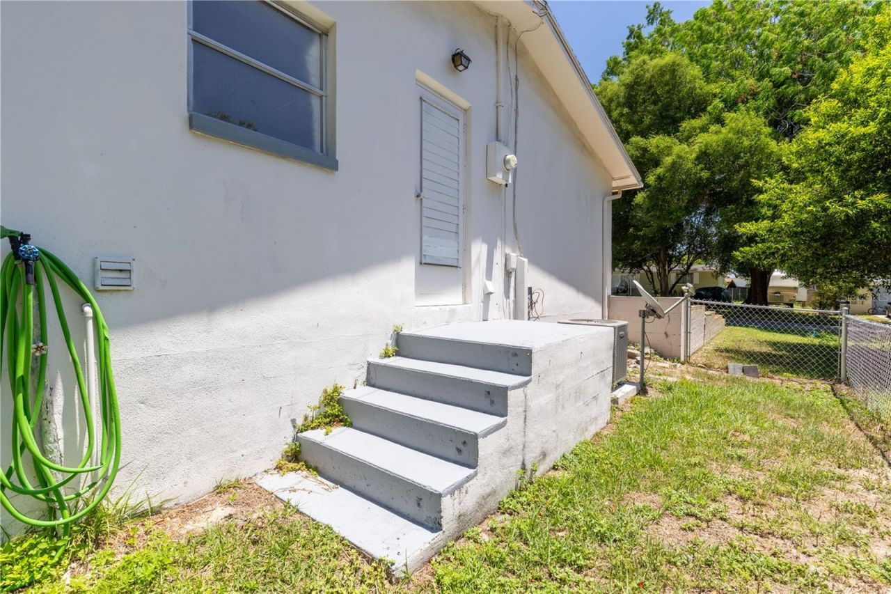 18 N Harrison Street, Beverly Hills, FL 34465 Photo