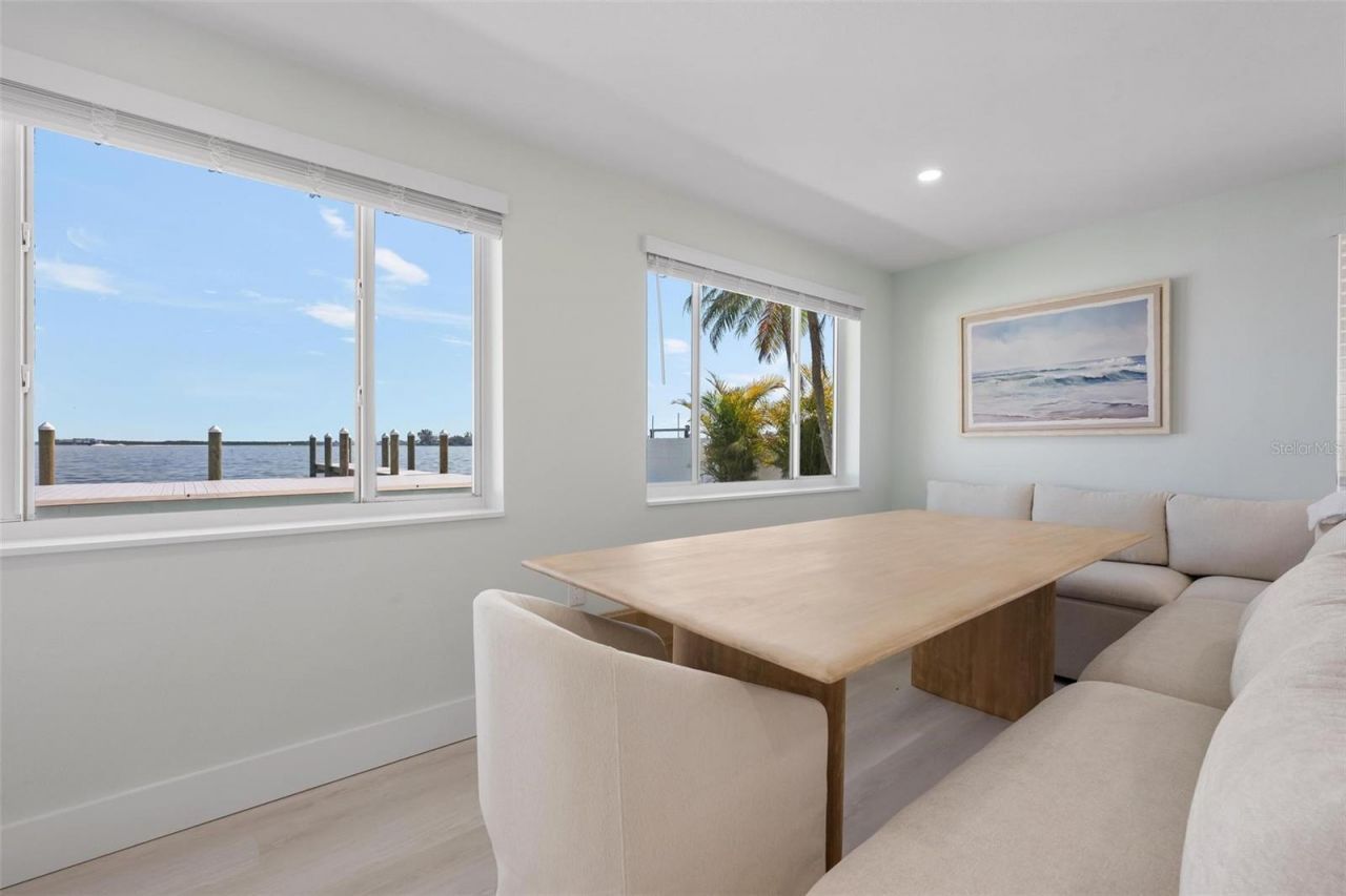 118 9th Street N, Bradenton Beach, FL 34217 Photo