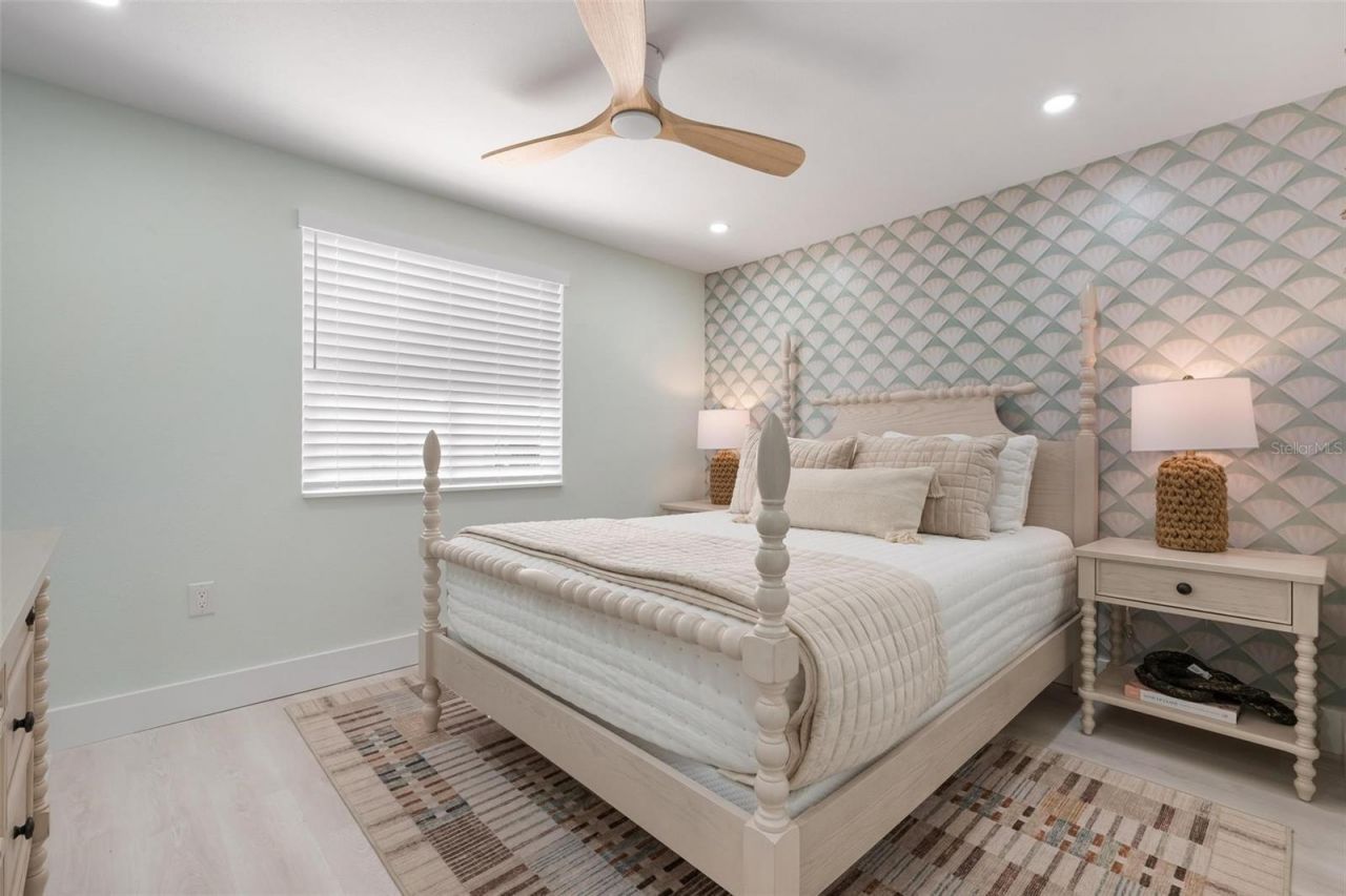 118 9th Street N, Bradenton Beach, FL 34217 Photo