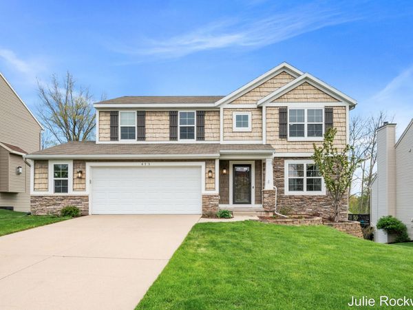 473 Orchard Drive NE, Rockford, MI 49341