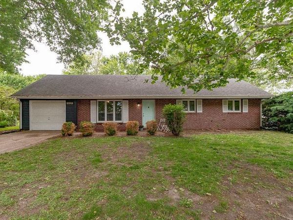 2313 Westchester Road, Lawrence, KS 66049