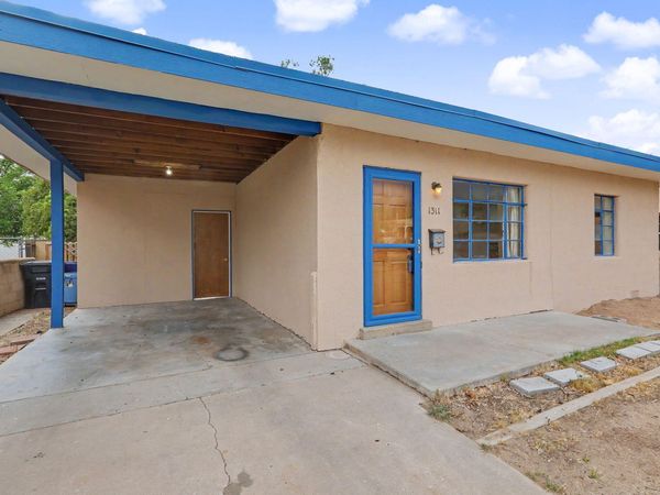1311 Dartmouth Drive NE, Albuquerque, NM 87106