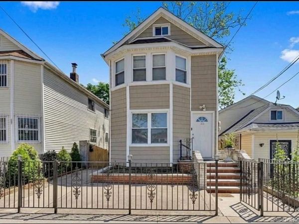 324 UNDERHILL AVE , Bronx, NY 10473