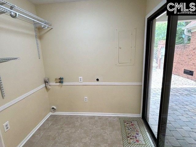 210 Carlyle Circle Photo 10