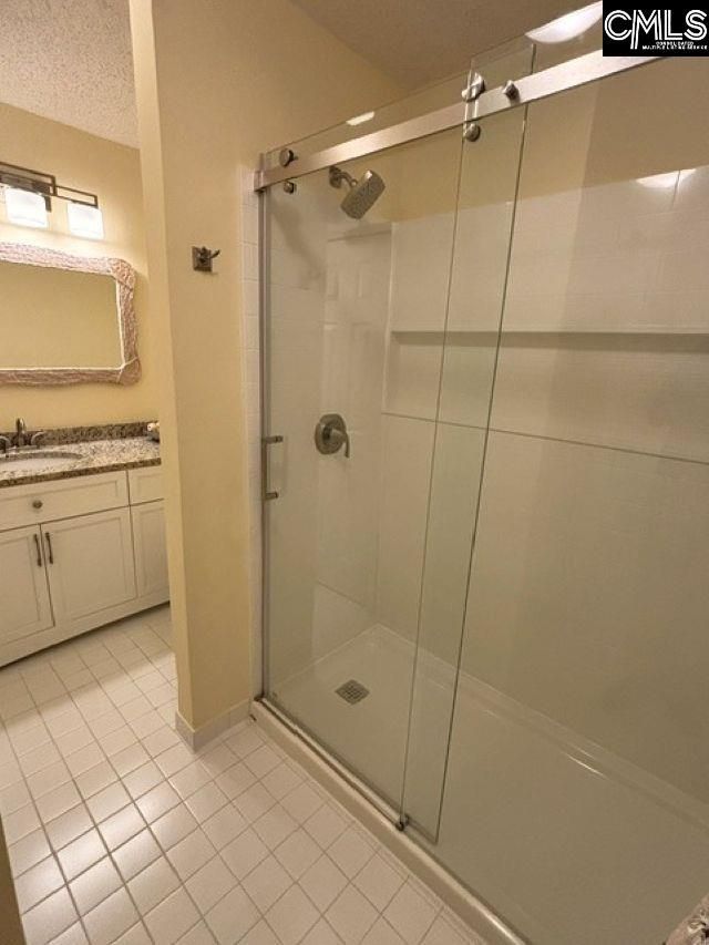 210 Carlyle Circle Photo 14